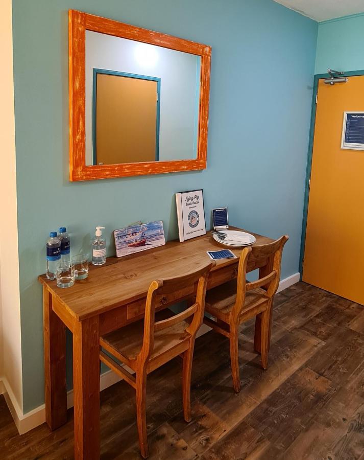 The Flying Pig Beach Hostel Noordwijk Kültér fotó