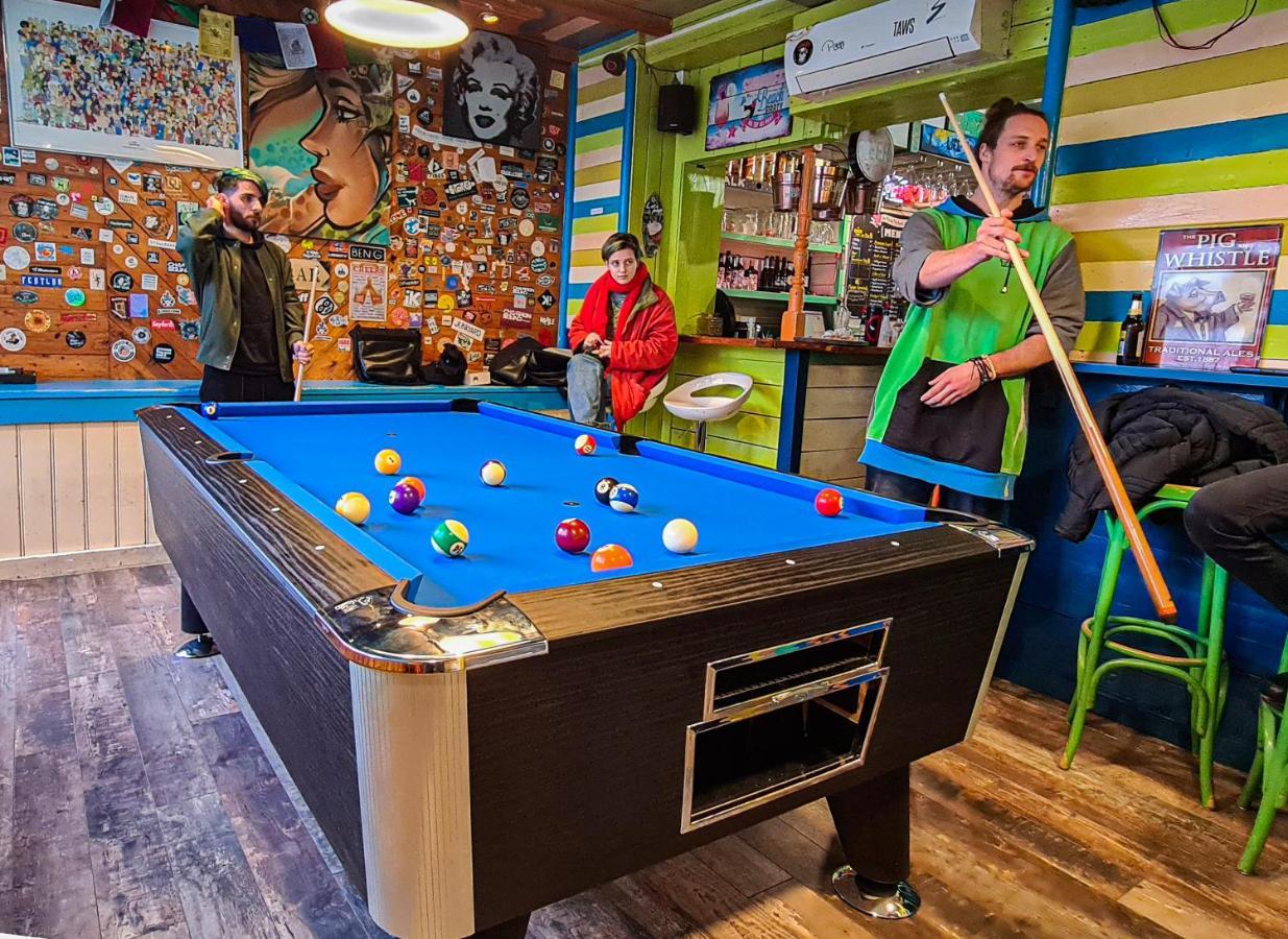 The Flying Pig Beach Hostel Noordwijk Kültér fotó