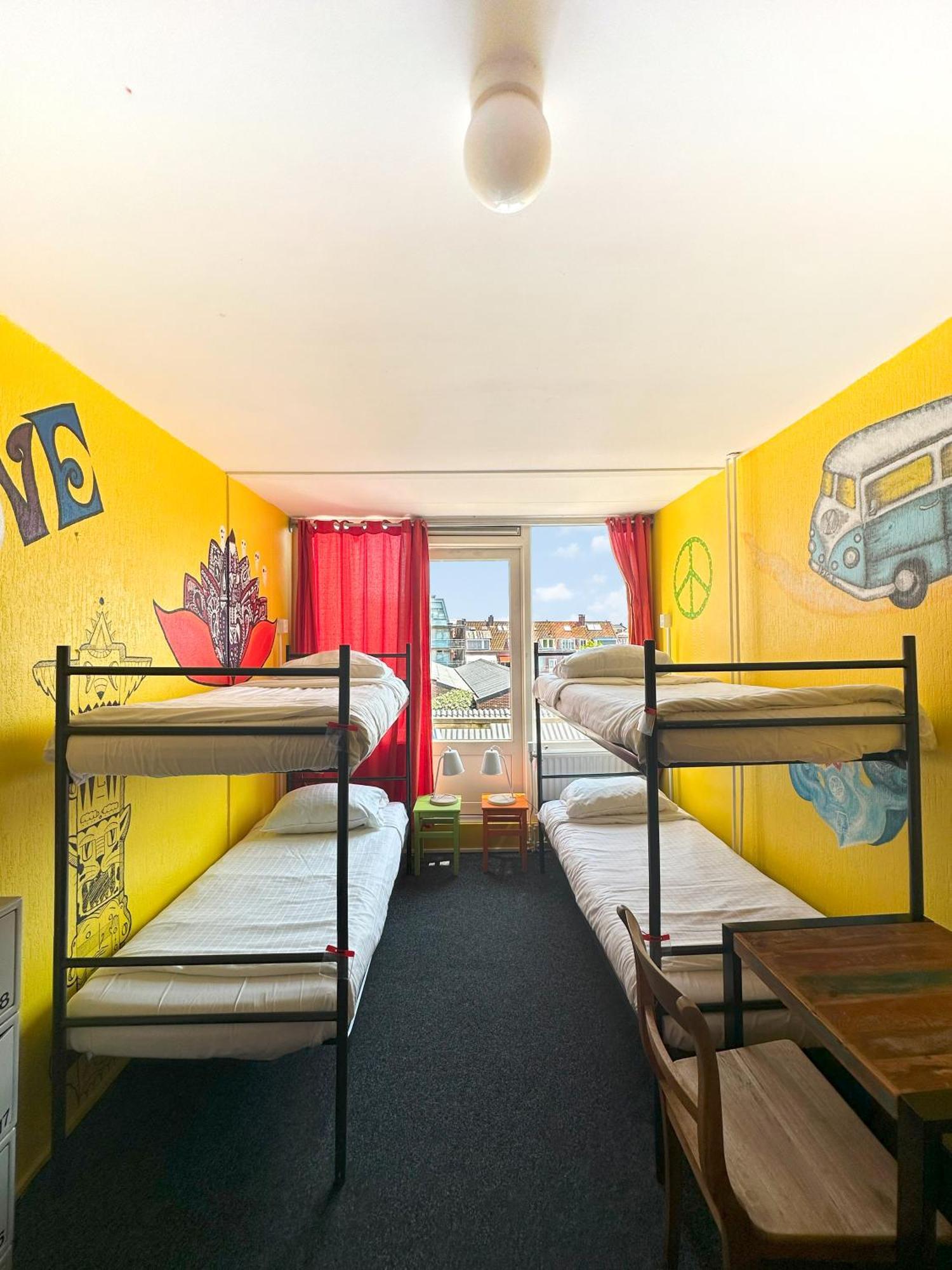 The Flying Pig Beach Hostel Noordwijk Kültér fotó