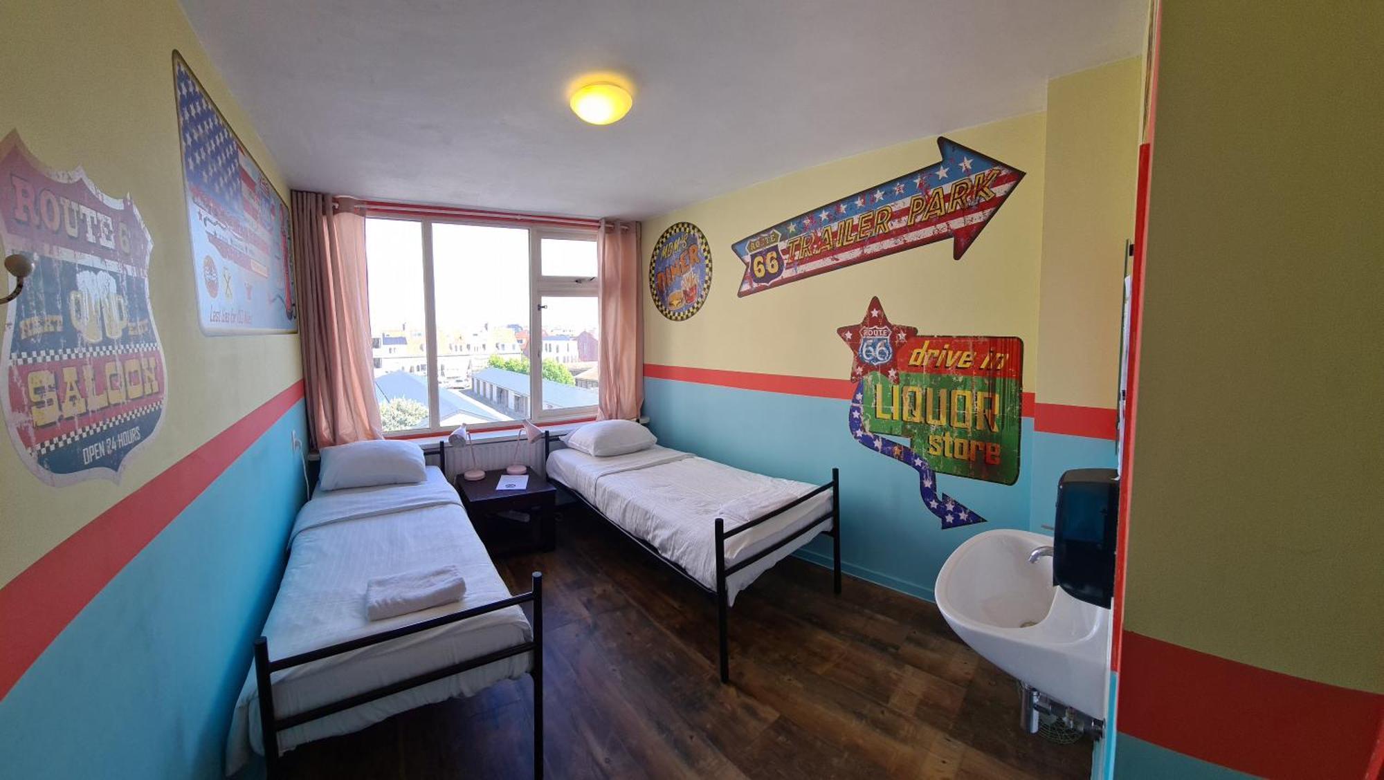 The Flying Pig Beach Hostel Noordwijk Kültér fotó
