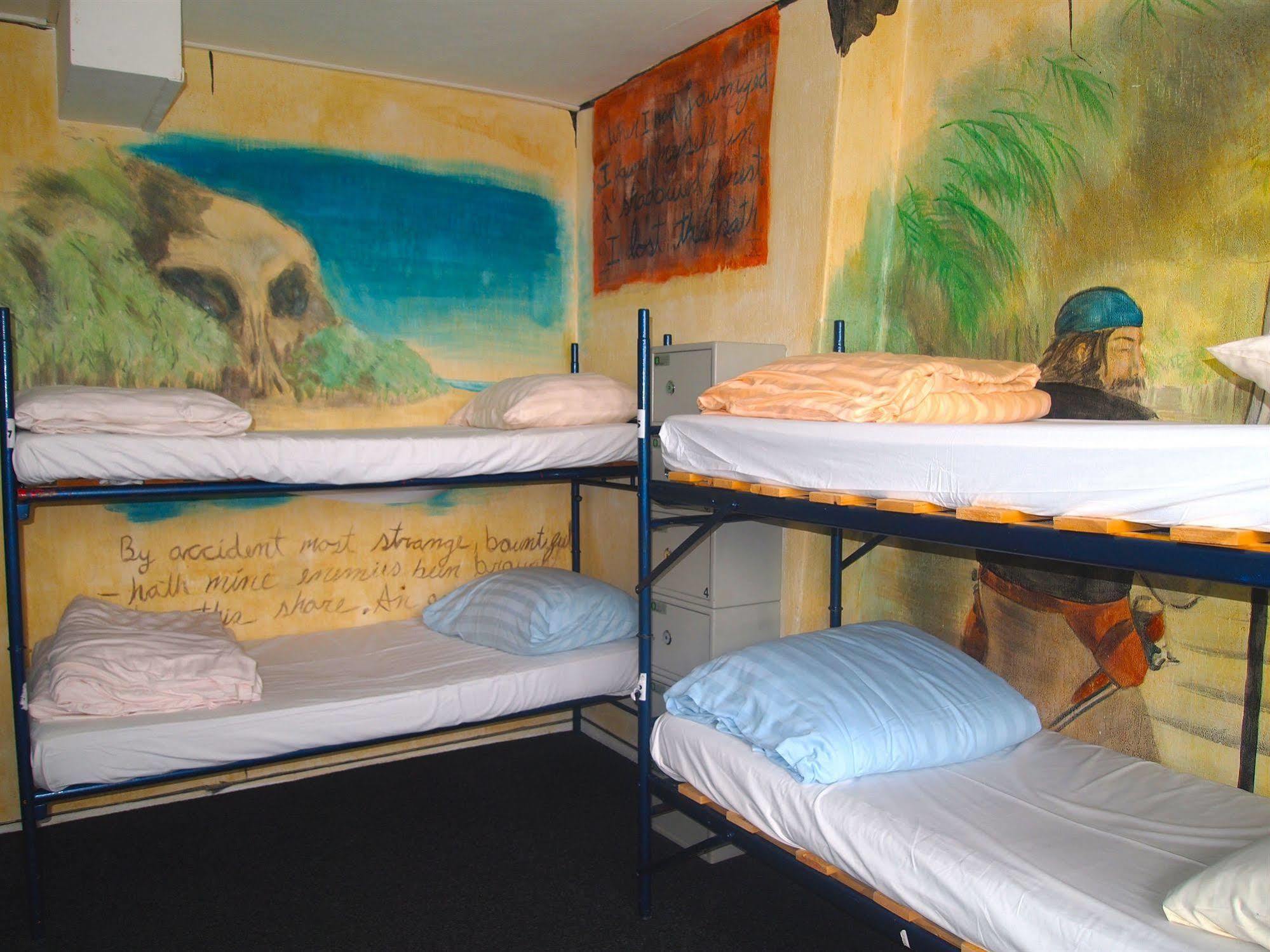 The Flying Pig Beach Hostel Noordwijk Kültér fotó