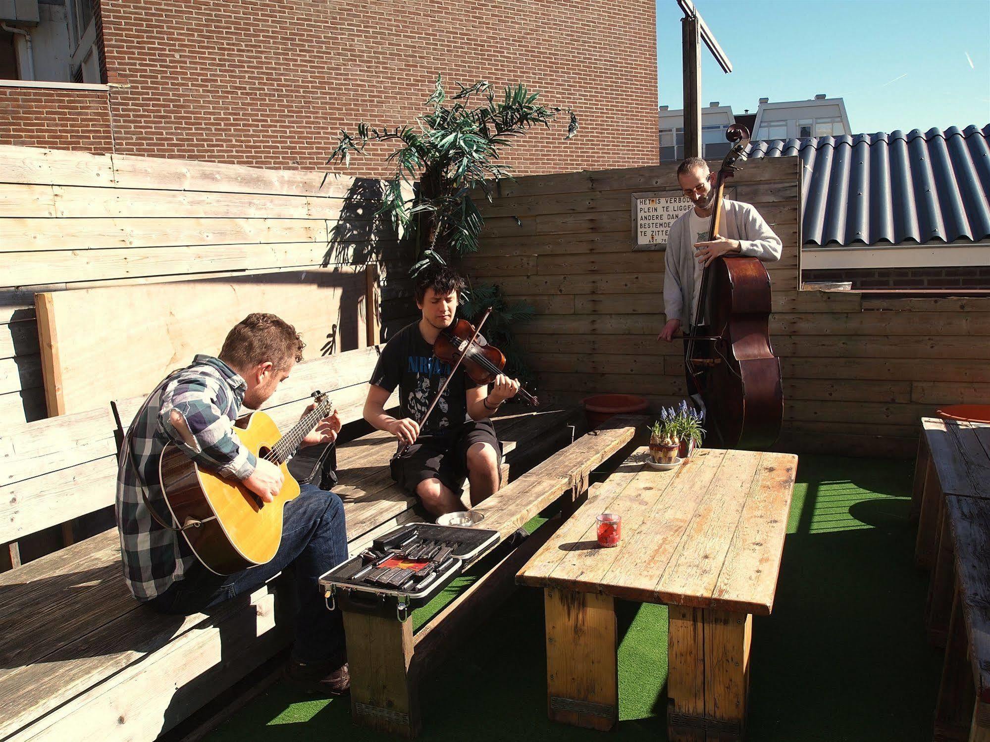 The Flying Pig Beach Hostel Noordwijk Kültér fotó